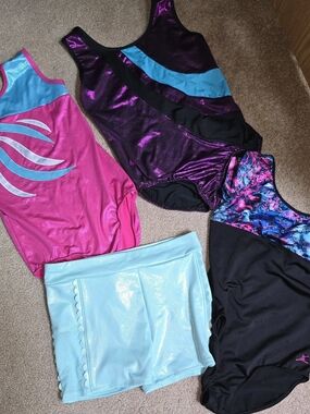 Girls Size XL Lot Of Dance Outfits Leotards And Shorts In Great Shape